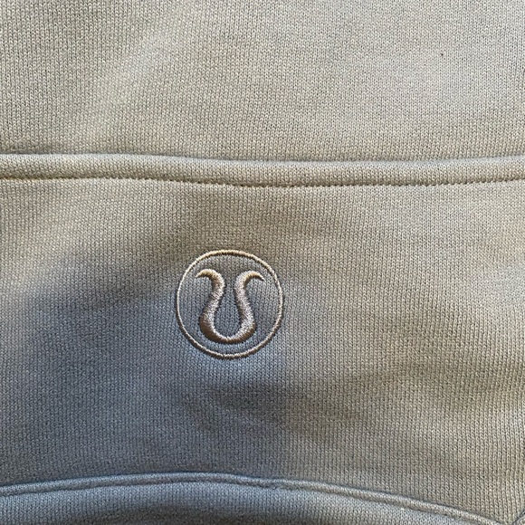 Lululemon Scuba Funnel Neck 1/2 Zip in Utility Blue Size M/L - Picture 4 of 4